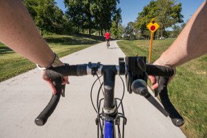 RIVER DES PERES CYCLIST PAVED TRAIL SUMMER-600