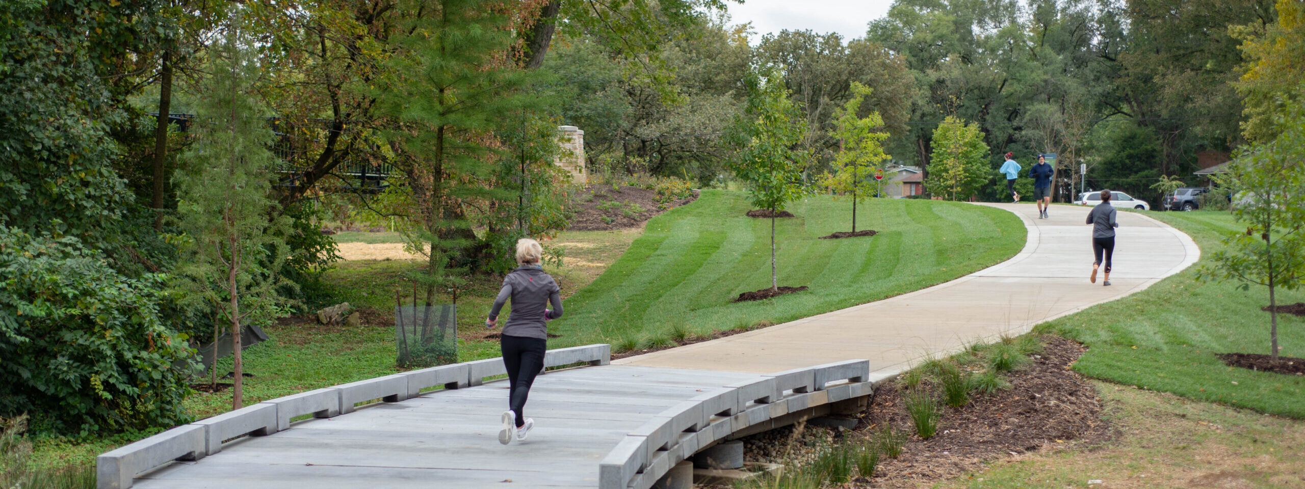 Lorraine Davis Park: Deer Creek Greenway